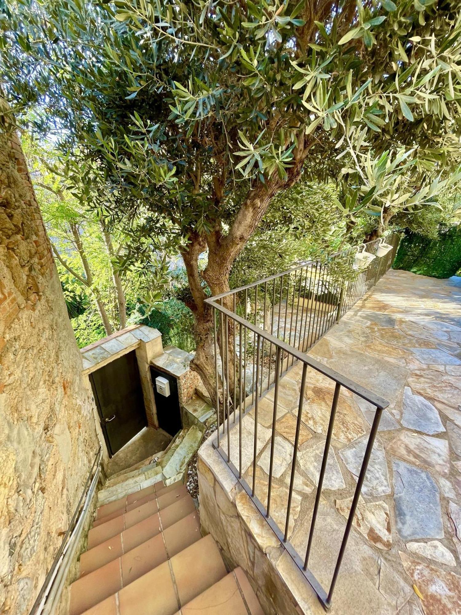 Casa Independientegardenviews2 Bedrooms Barcelona Eksteriør bilde